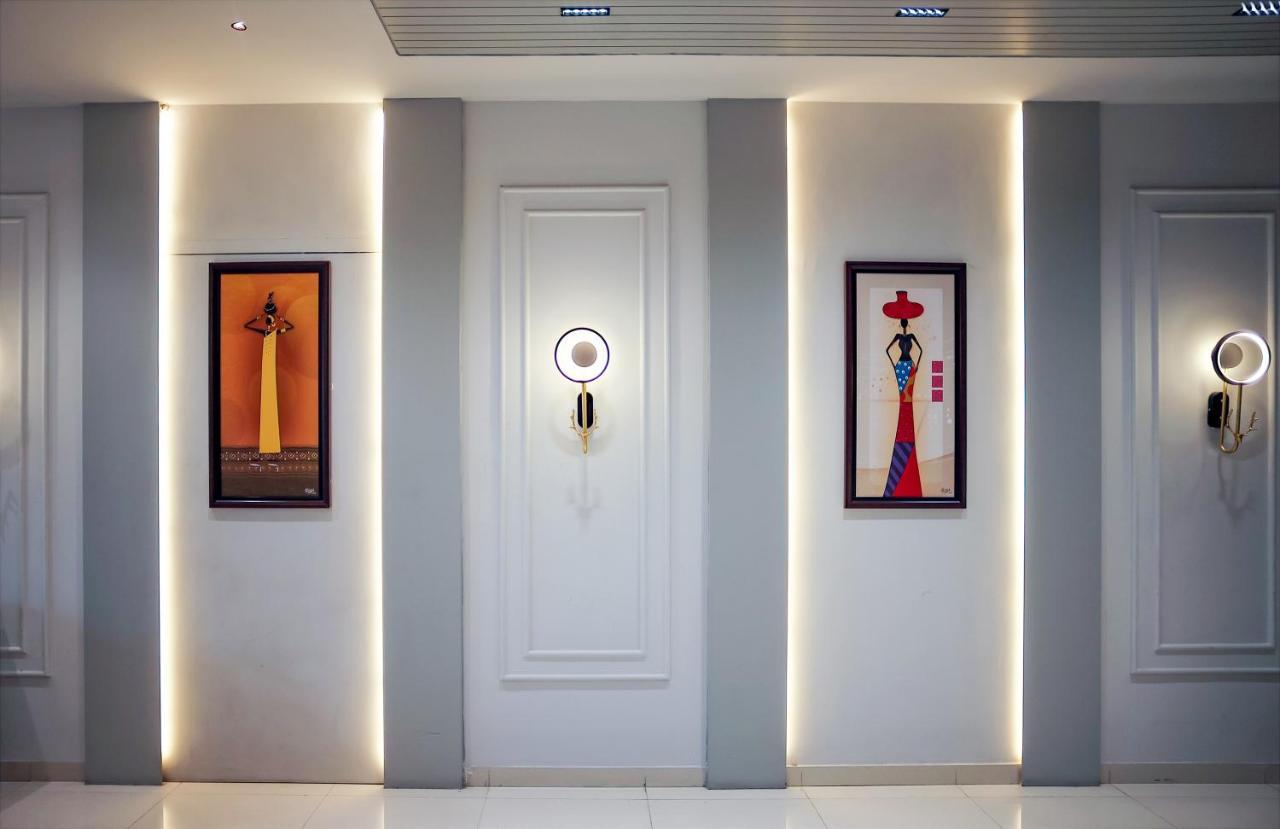 Hotel The Parker Inn By Kbnt Group สุรัต ภายนอก รูปภาพ