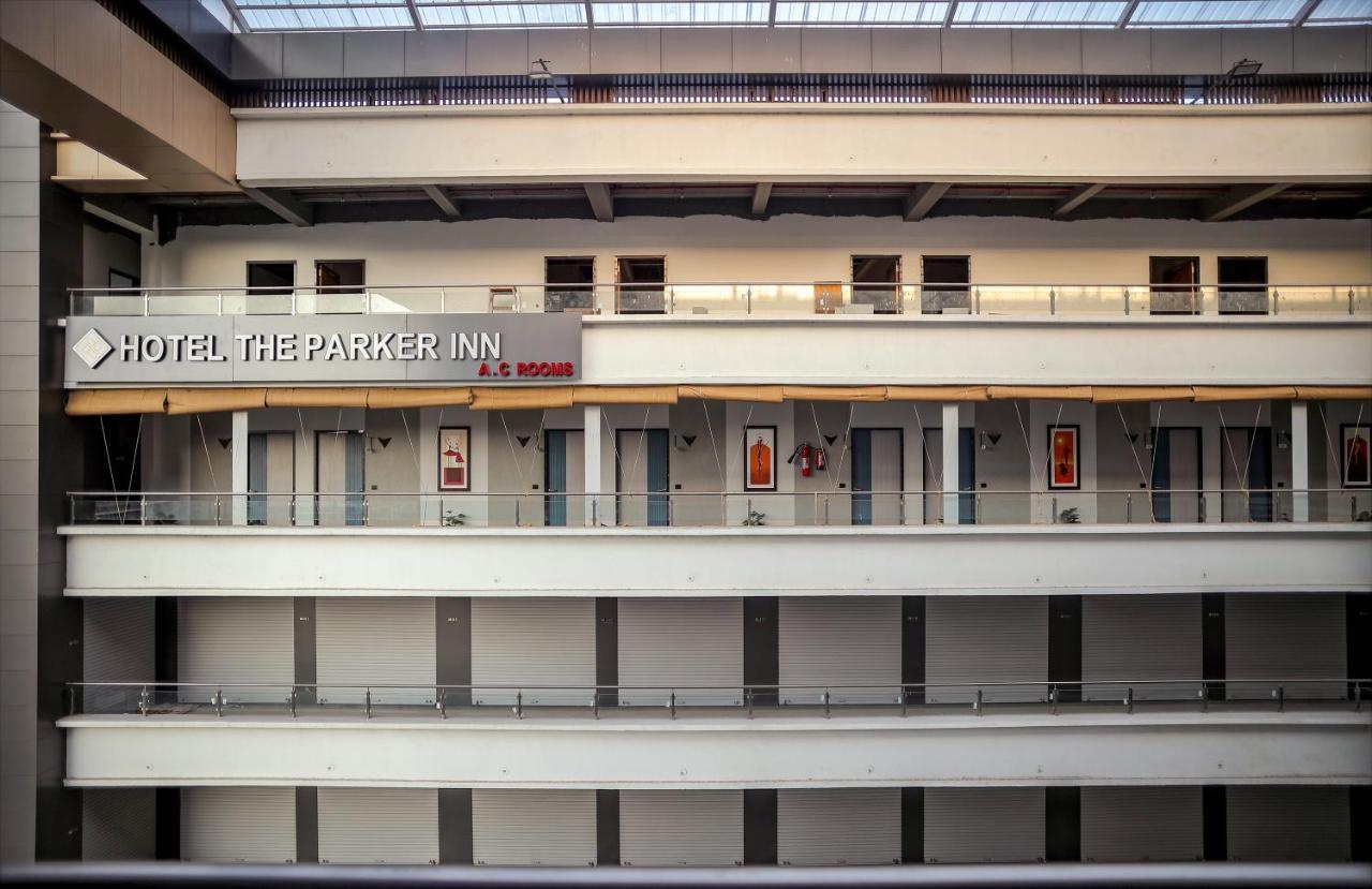Hotel The Parker Inn By Kbnt Group สุรัต ภายนอก รูปภาพ