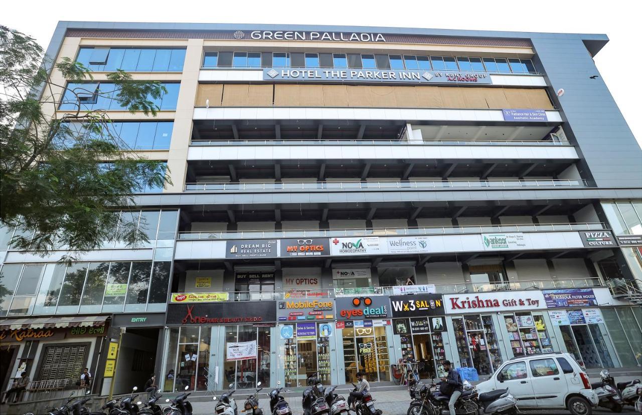 Hotel The Parker Inn By Kbnt Group สุรัต ภายนอก รูปภาพ