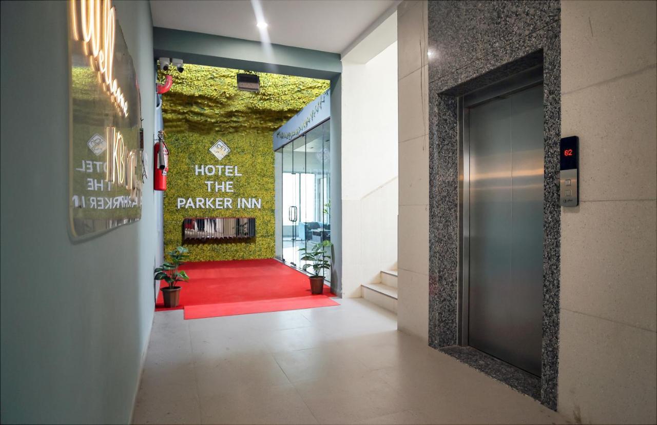 Hotel The Parker Inn By Kbnt Group สุรัต ภายนอก รูปภาพ
