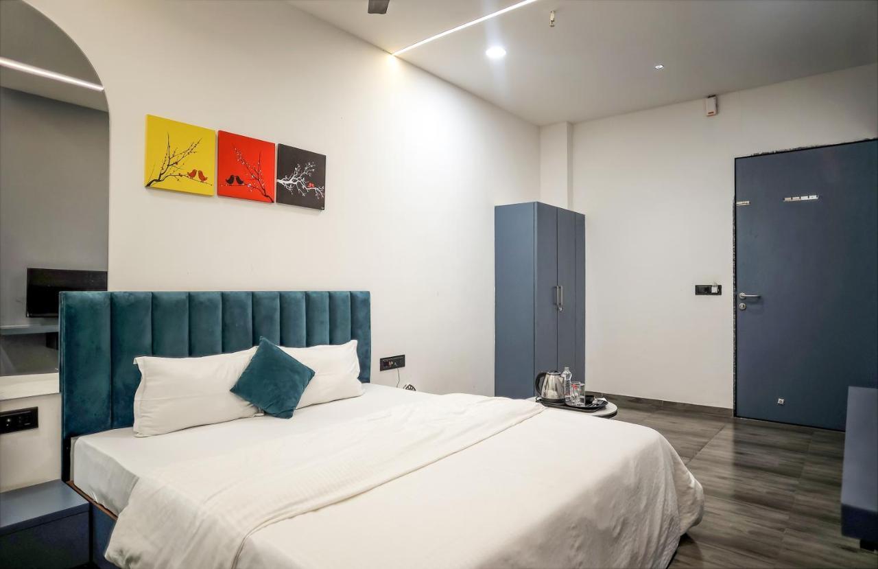 Hotel The Parker Inn By Kbnt Group สุรัต ภายนอก รูปภาพ