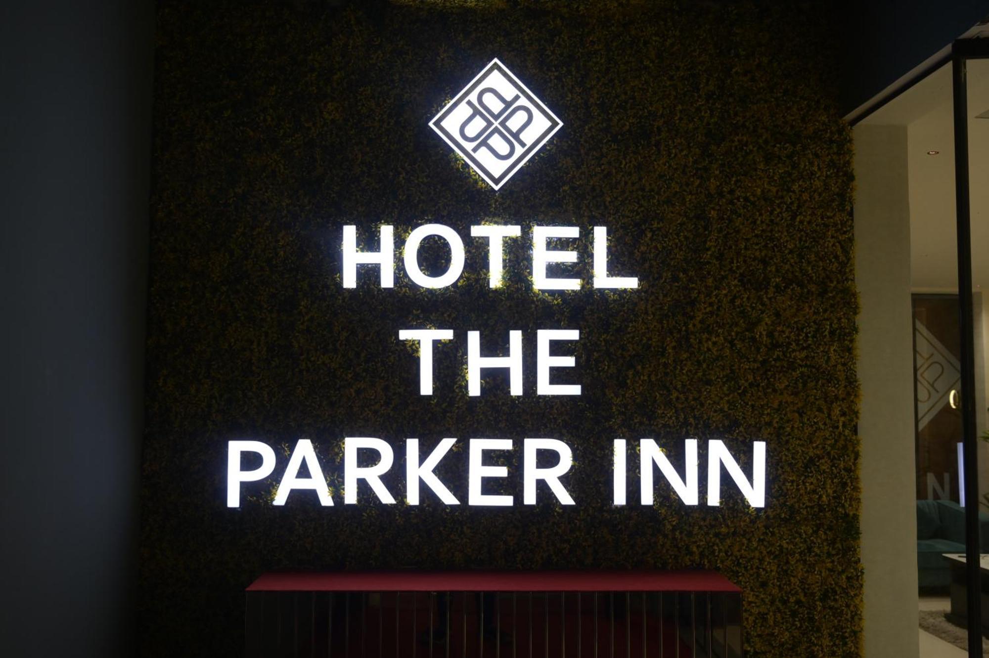 Hotel The Parker Inn By Kbnt Group สุรัต ภายนอก รูปภาพ